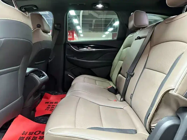 Buick Enclave — Фото автомобиля 9