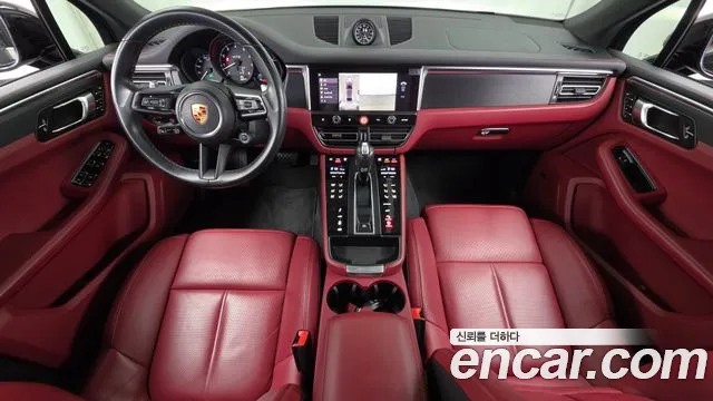 Porsche Macan — Фото автомобиля 10