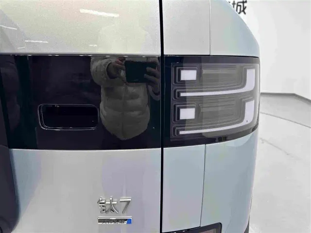 BYD FangChengBao Titanium 7 — Фото автомобиля 27