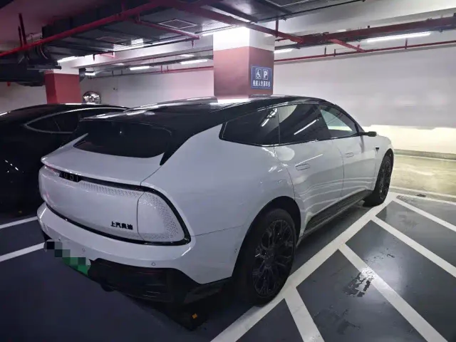Audi E5 Sportback — Фото автомобиля 8