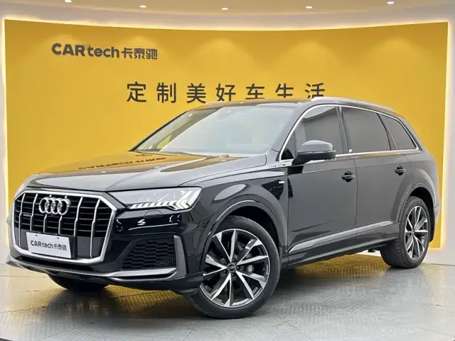 Фотография автомобиля — Audi Q7