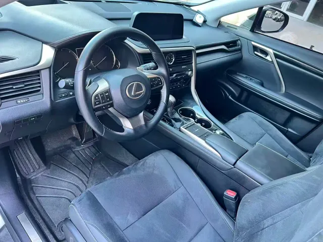 Lexus RX — Фото автомобиля 4