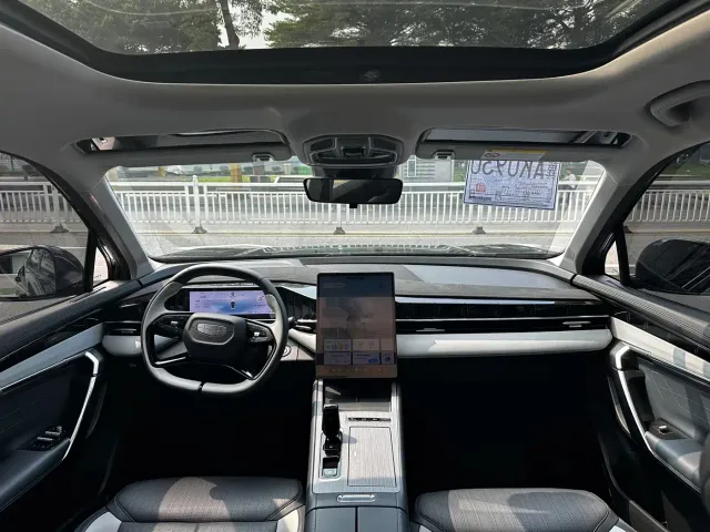 Geely Boyue L — Фото автомобиля 12