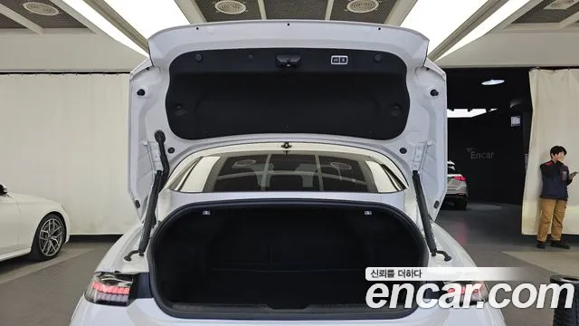 Hyundai Ioniq 6 — Фото автомобиля 20