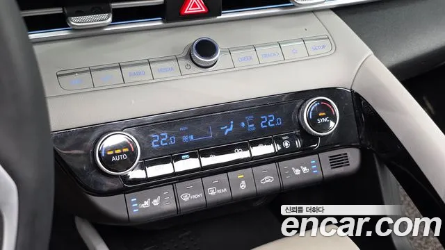 Hyundai AVANTE Avante (CN7) — Фото автомобиля 18