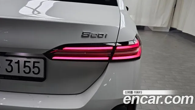 BMW 5-Series — Фото автомобиля 20