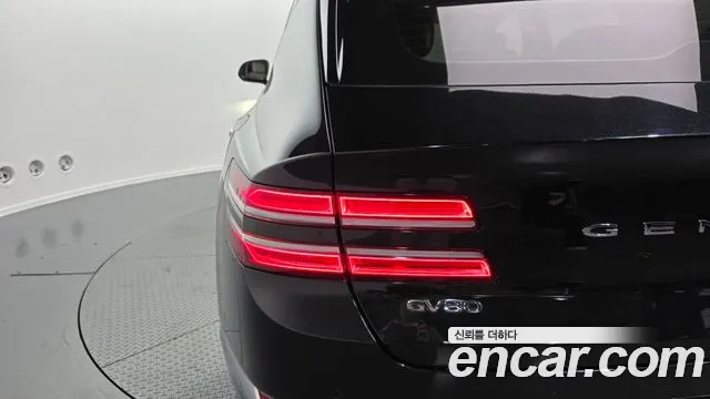 Genesis GV80 — Фото автомобиля 8
