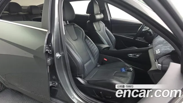 Hyundai Avante CN7 — Фото автомобиля 12