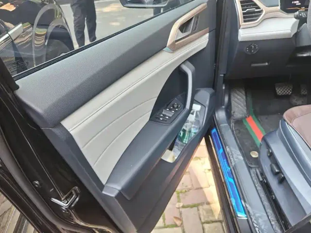 Volkswagen Tharu — Фото автомобиля 7