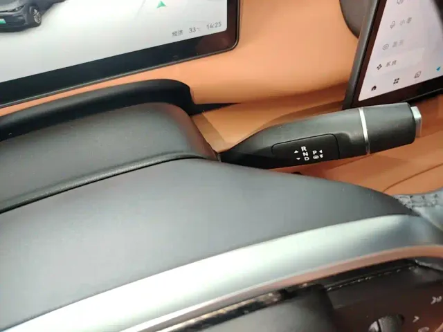 Leapmotor C10 — Фото автомобиля 13