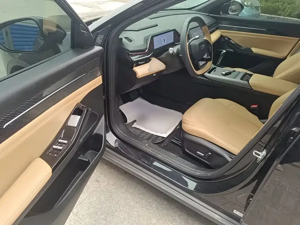 Geely Galaxy Galaxy L6 2023 125km Starship — Фото автомобиля 15