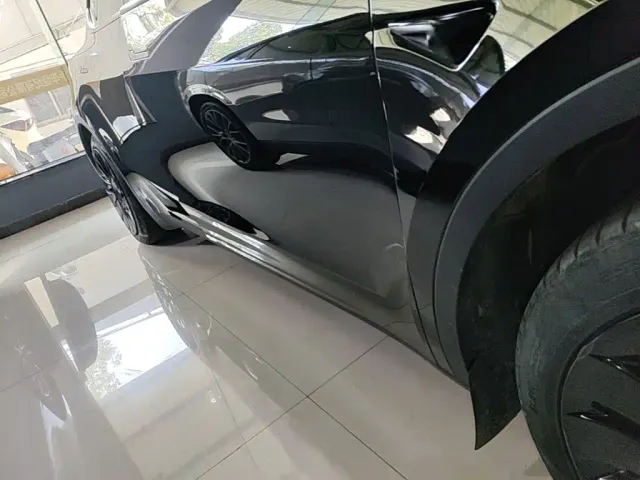 Tesla Model Y — Фото автомобиля 20