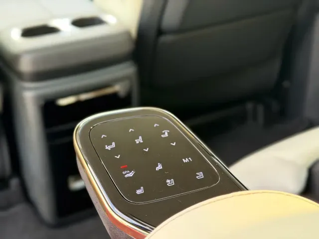 GAC Trumpchi E9 — Фото автомобиля 29