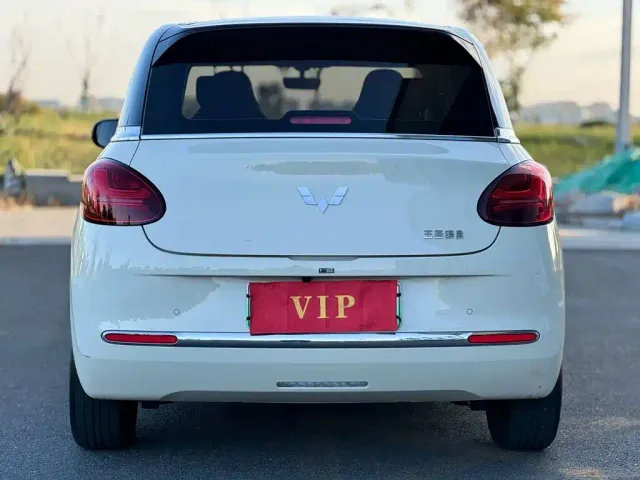 Wuling Bingo — Фото автомобиля 4