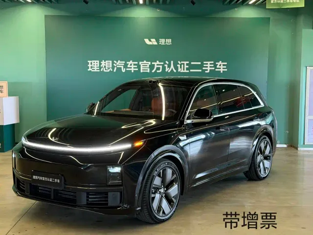 Фотография автомобиля — Li Auto L7