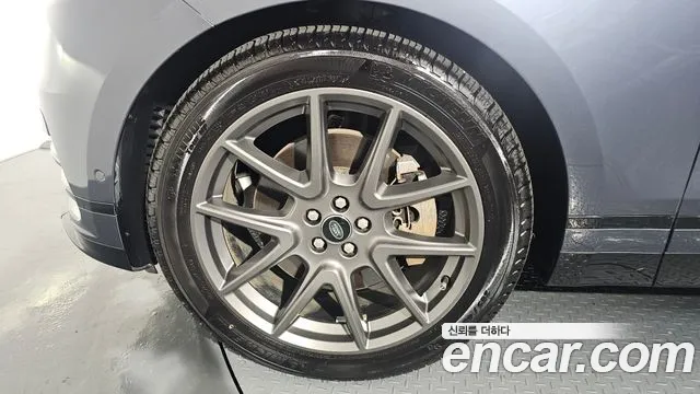 Land Rover Range Rover Velar Range Rover Velar 3.0 P400 Dynamic HSE — Фото автомобиля 5