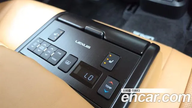 Lexus ES — Фото автомобиля 15