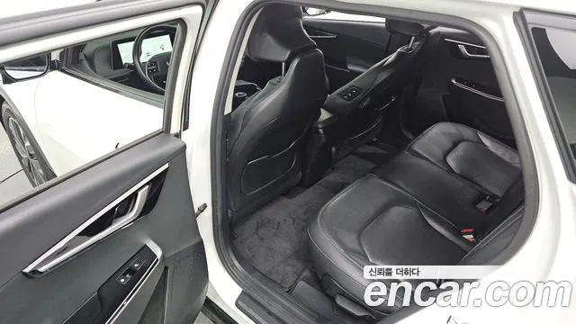 Kia EV6 — Фото автомобиля 9