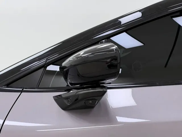 Xpeng P7+ — Фото автомобиля 11