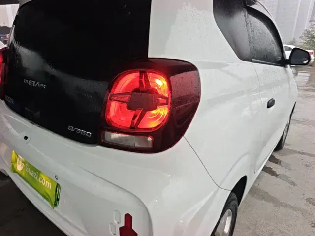 Roewe Clever — Фото автомобиля 7