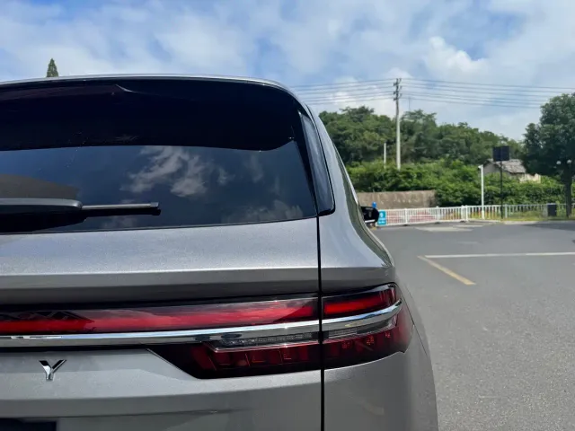 Geely Xingyue L — Фото автомобиля 6