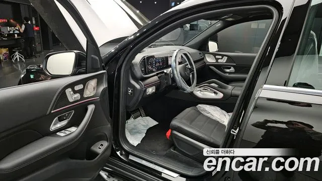 Mercedes-Benz GLS-Class — Фото автомобиля 10