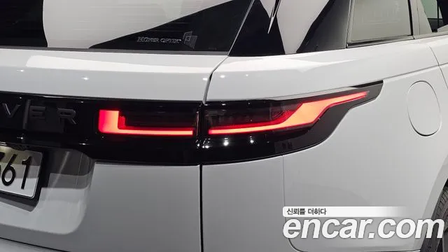 Land Rover Range Rover Velar — Фото автомобиля 19