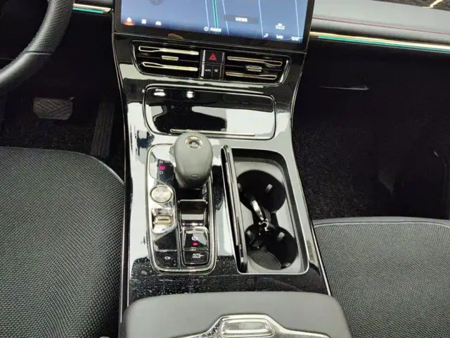 GAC Trumpchi E9 — Фото автомобиля 16