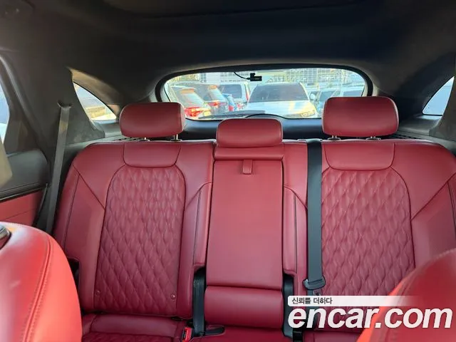 Genesis GV70 — Фото автомобиля 12
