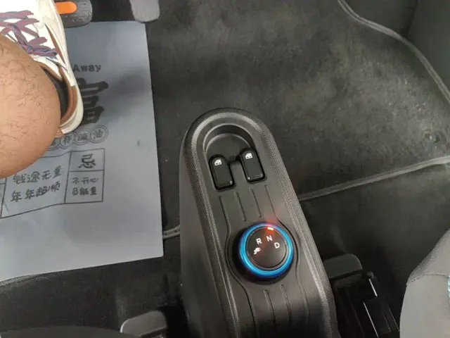 Wuling Hongguang Mini EV — Фото автомобиля 13