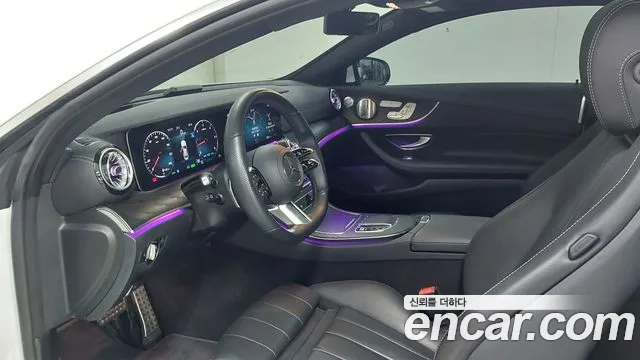 Mercedes-Benz E-Class — Фото автомобиля 14