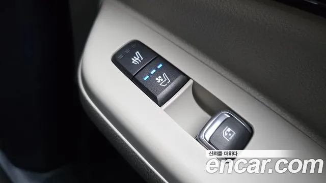 Kia Carnival Generation 4 — Фото автомобиля 29