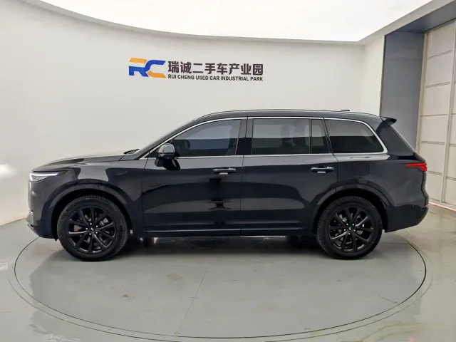 Li Auto ONE — Фото автомобиля 3