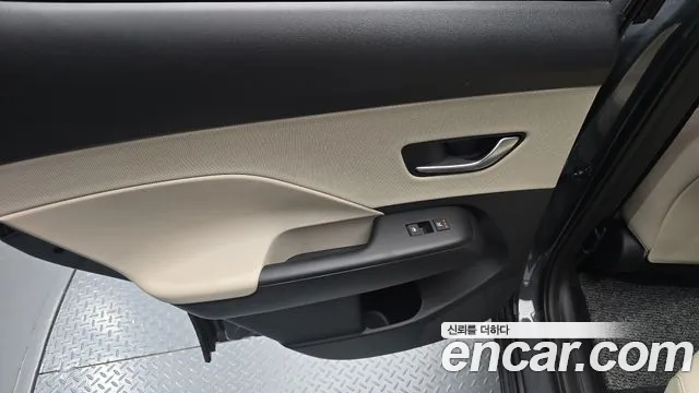 Hyundai Kona Kona (SX2) Бензин 1.6 турбо 2WD — Фото автомобиля 22