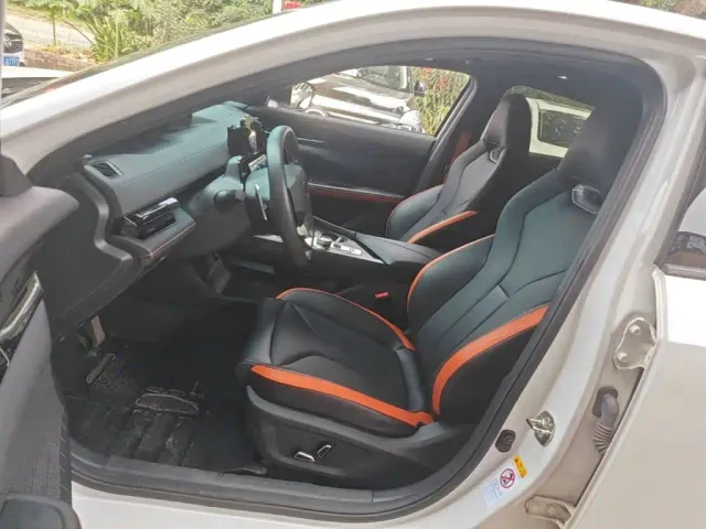 Changan Changan UNI-V 2023 1.5T Luxury Edition — Фото автомобиля 14