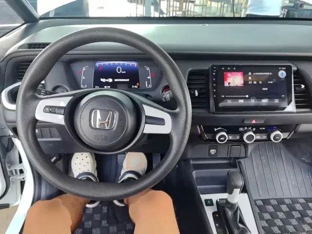 Honda Fit — Фото автомобиля 9