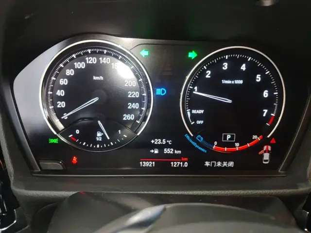 BMW 1 Series — Фото автомобиля 11