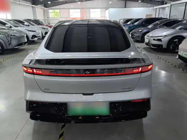 Dongfeng eπ 007 — Фото автомобиля 5