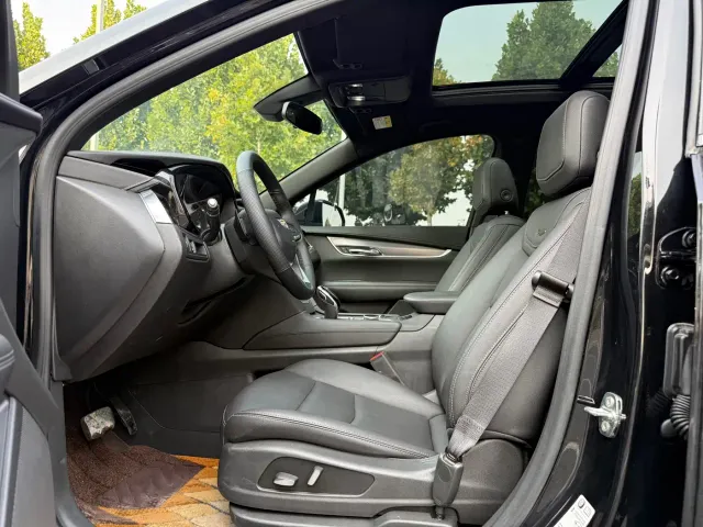 Cadillac XT6 — Фото автомобиля 5