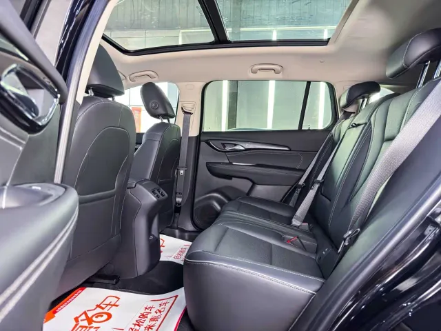 Buick Envision Plus — Фото автомобиля 9