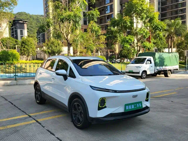 Geely Geometry E Firefly — Фото автомобиля 3