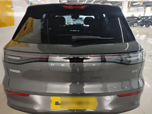 Geely Galaxy E5 — Фото автомобиля 5
