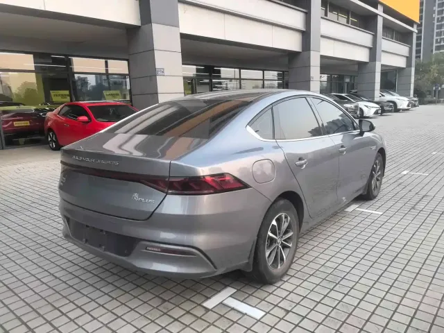 BYD Qin PLUS — Фото автомобиля 12