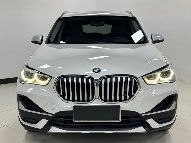 BMW X1 — Фото автомобиля 2