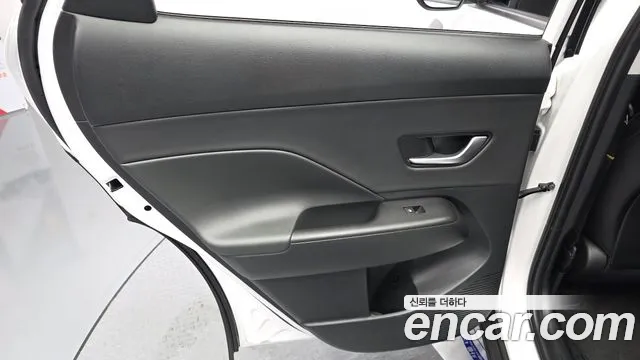 Hyundai Kona Kona (SX2) Бензин 1.6 турбо 2WD — Фото автомобиля 25