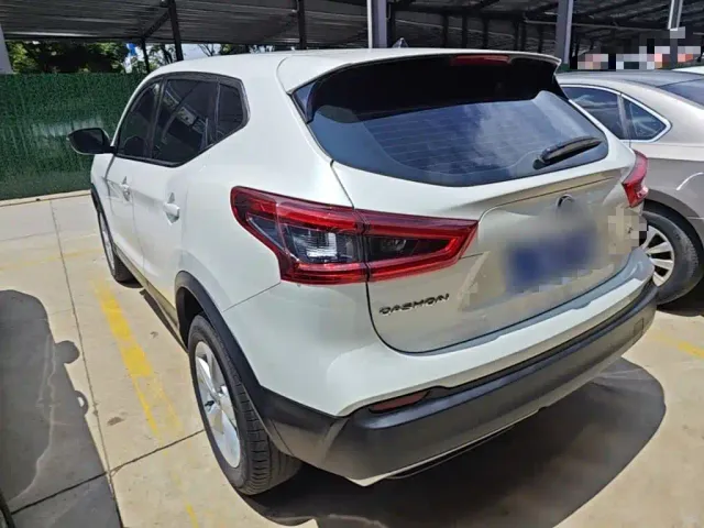 Nissan Qashqai — Фото автомобиля 4