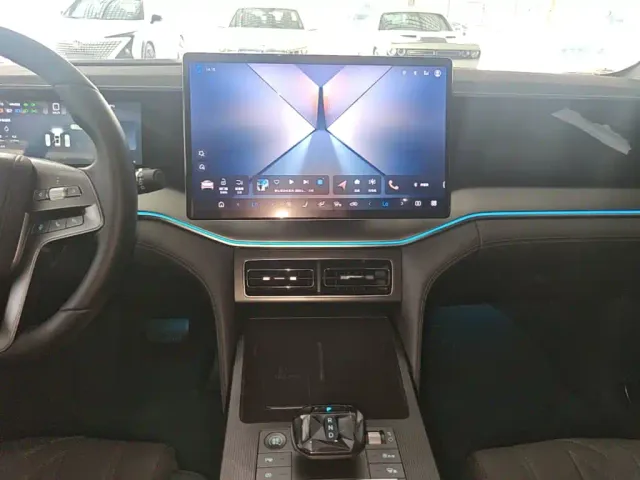 BYD Song L DM-i — Фото автомобиля 12