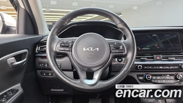 Kia Niro Niro Plus Air — Фото автомобиля 13