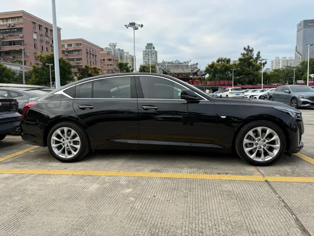 Cadillac CT5 — Фото автомобиля 4