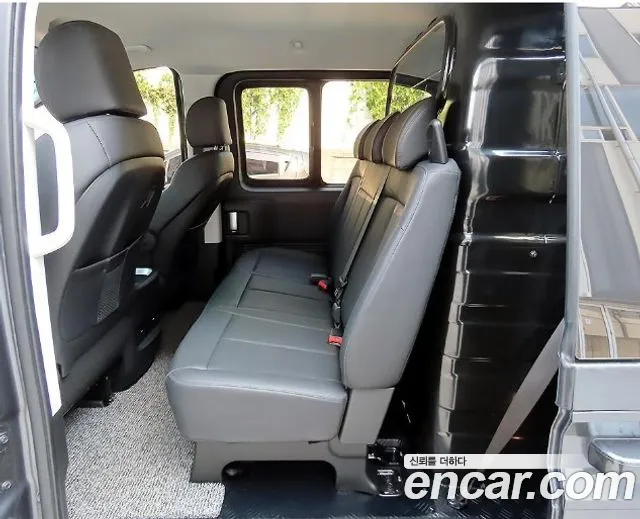 Hyundai Staria — Фото автомобиля 12